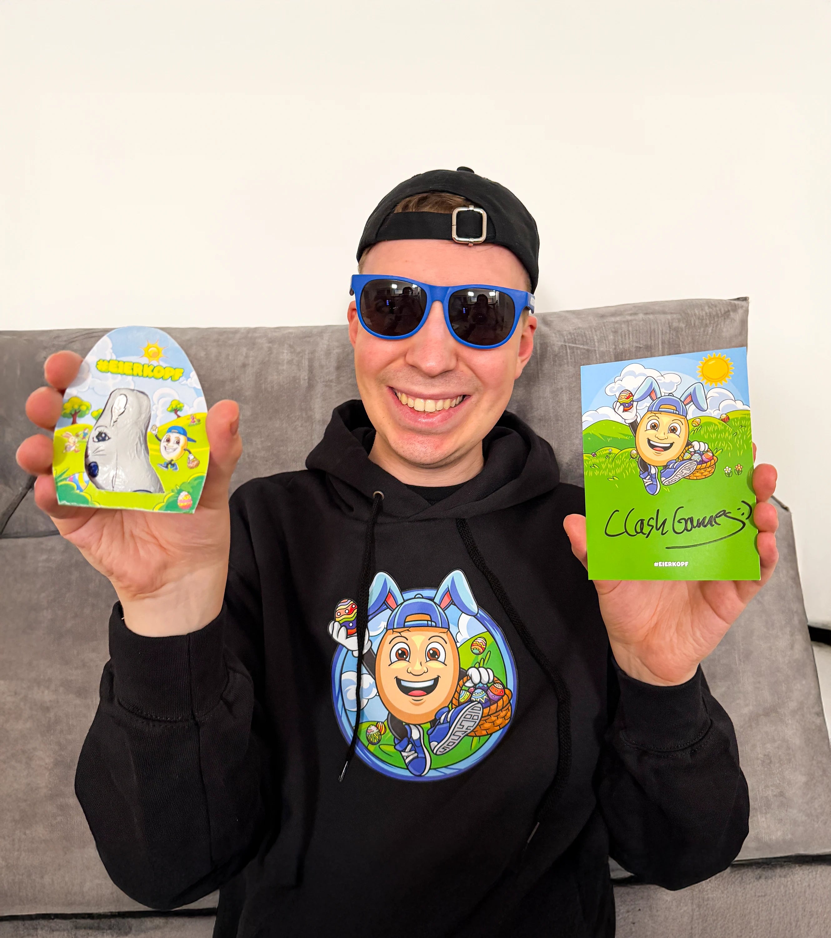 ClashGames #EIERKOPF Oster Bundle - Hoodie + Sonnenbrille + Schoko Osterhase + handsignierte Autogrammkarte