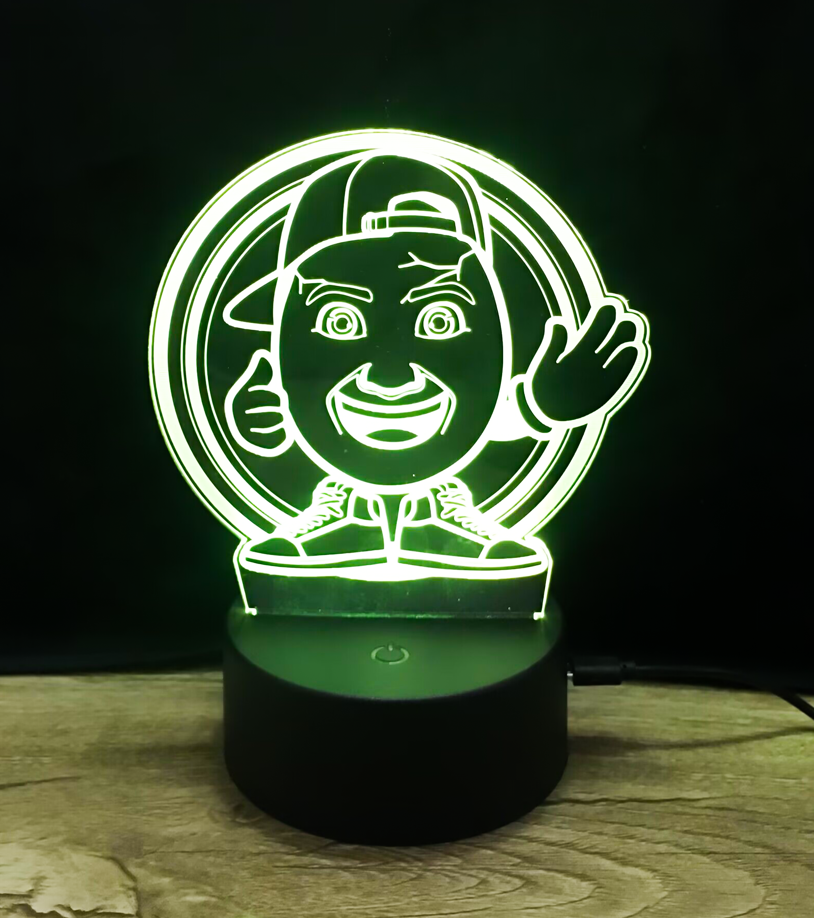 Leuchtend neongrüne ClashGames LED-Lampe mit Clashi-Figur – perfektes Accessoire für Fans und stimmungsvolle Beleuchtung im Gaming-Zimmer.
