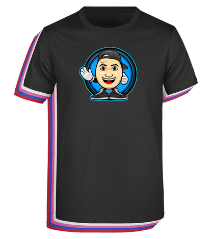 Schwarzes ClashGames T-Shirt mit großem Clashi-Motiv auf der Brust und stylischen rot-blau-weißen Streifen an Ärmeln und Saum – perfekt für Fans mit Statement.